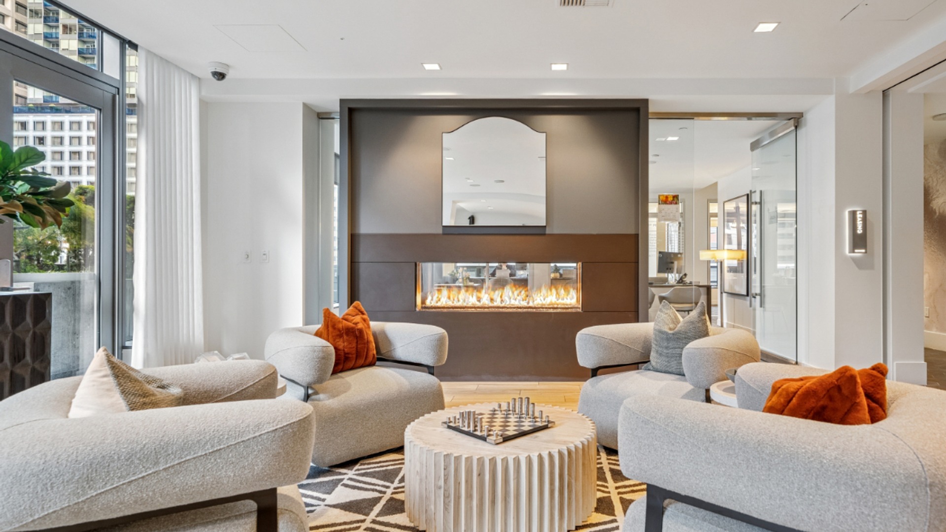 Leasing Lounge